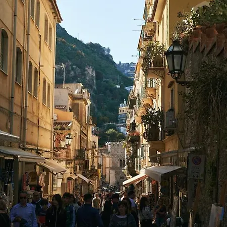 Corvaja 타오르미나